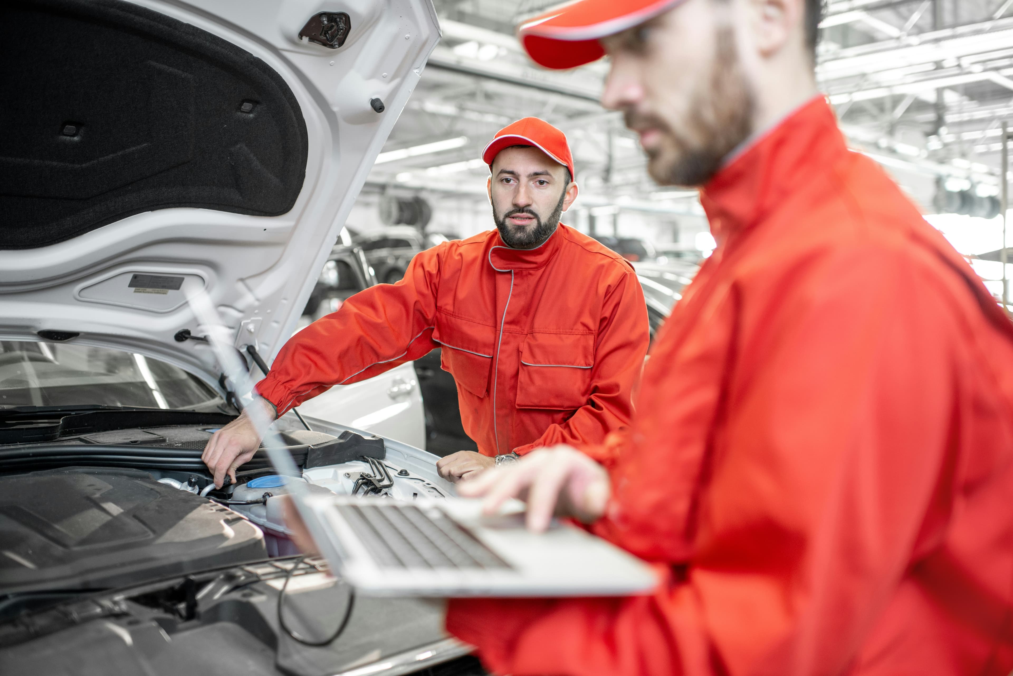 CarMate UAE automotive service center in Dubai